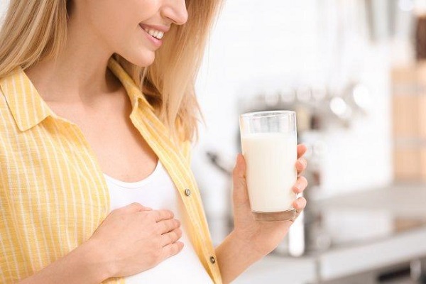 خواص شیر موز در بارداری