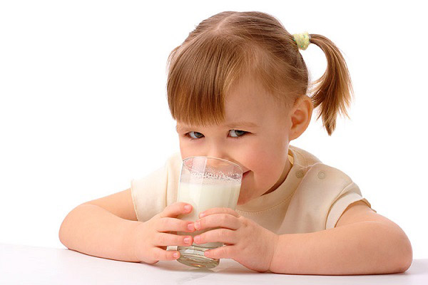 جوشاندن شیر پاستوریزه برای کودکان