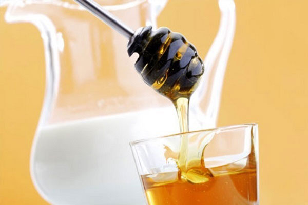 خواص شیر و عسل برای سرماخوردگی
