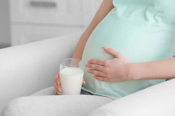 خوردن دوغ در بارداری نشانه‌ چیست؟