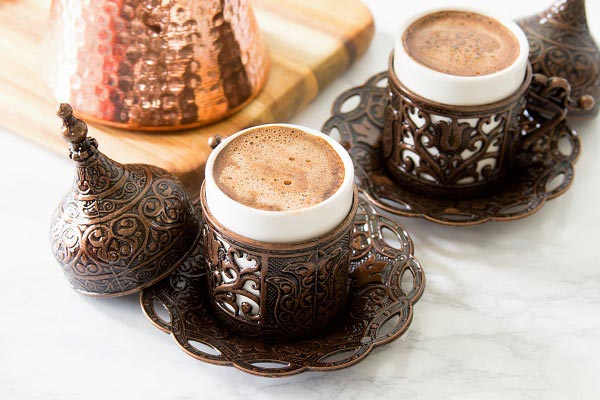 طرز تهیه قهوه عربیکا با شیر