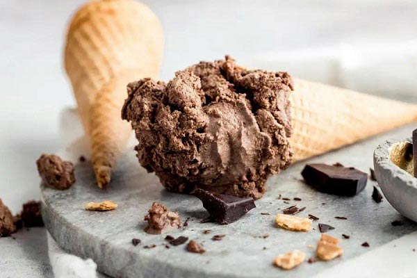 طرز تهیه بستنی شکلاتی خانگی (روش اول)