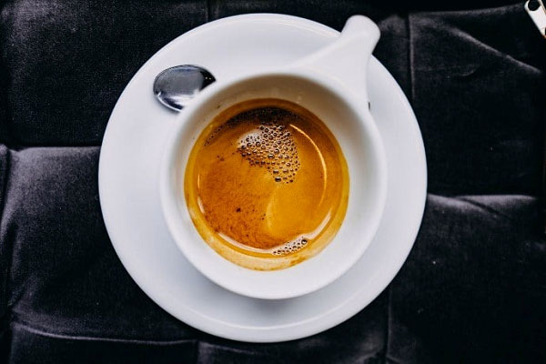 قهوه اسپرسو چگونه درست می‌شود؟