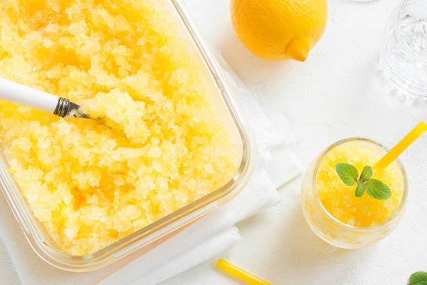 مواد لازم برای تهیه یخ در بهشت لیمویی