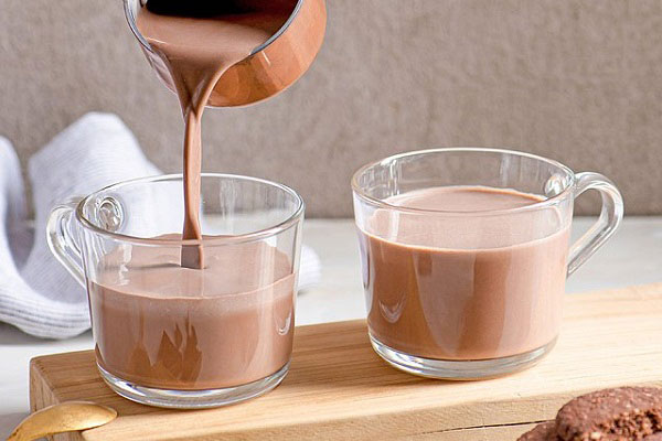 خواص خوردن شیر کاکائو چیست؟
