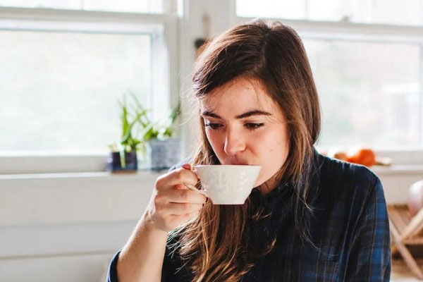آیا قهوه صبحگاهی واقعاً استرس‌زا است؟