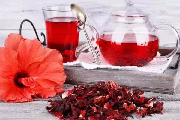 خواص دمنوش چای ترش و گل محمدی