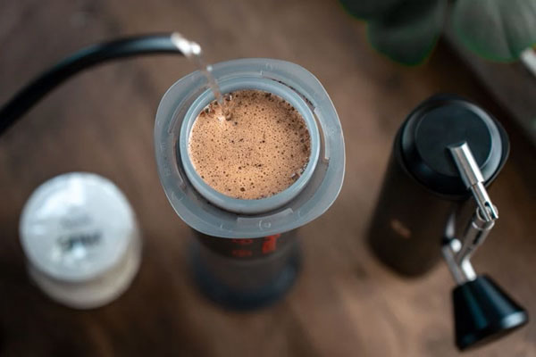 مواد لازم و وسایل مورد نیاز برای تهیه قهوه ایروپرس