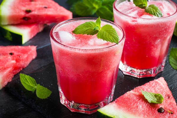 مواد لازم برای نوشیدنی آب هندوانه و نعنا