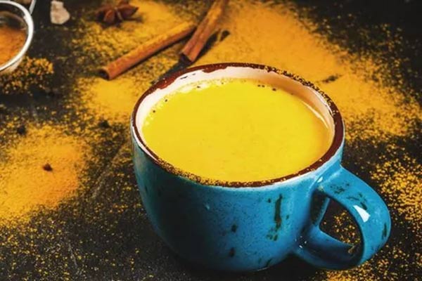 دمنوش زردچوبه و هل