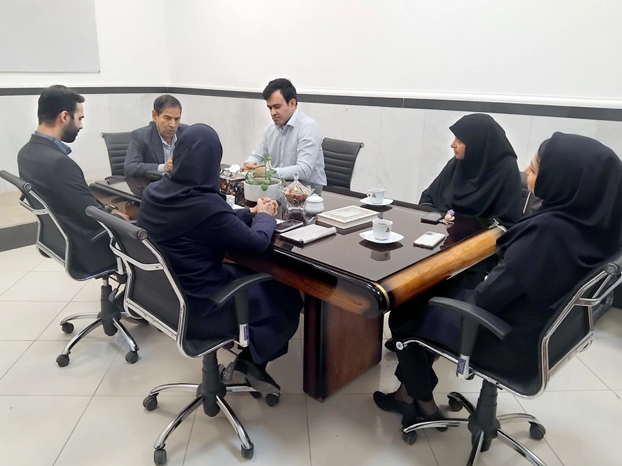 علی‌اصغر فیاض از دانشگاه عالیس بازدید کرد؛ تداوم رویکرد علمی و آموزشی هلدینگ در قلب صنعت غذایی