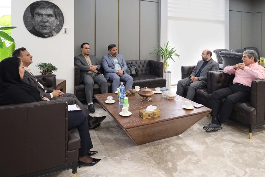 تعامل راهبردی هلدینگ عالیس و بانک شهر برای توسعه رفاه و بهره‌وری کارکنان