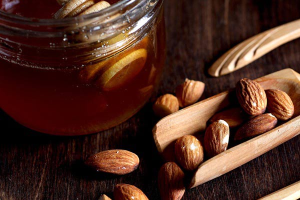خواص معجون بادام و عسل