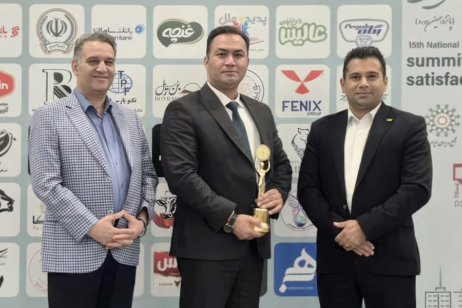 عالیس پیشتاز در جلب رضایت مشتریان