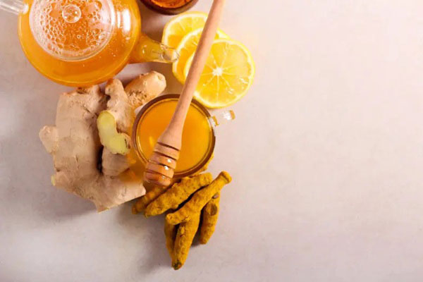 خواص دتاکس واتر لیمو و زردچوبه