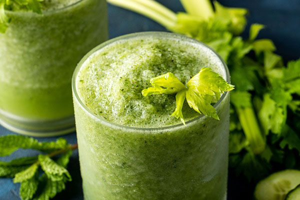 خواص اسموتی خیار و کرفس