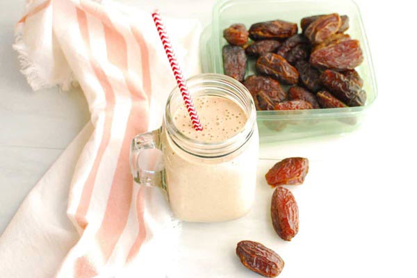 مواد لازم برای تهیه نوشیدنی گرم خرما و دارچین